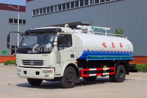 东风大多利卡8吨吸粪车